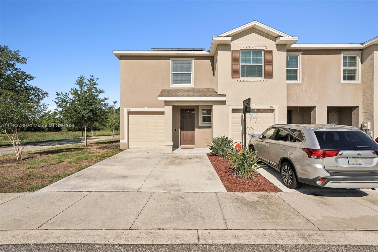 508 Glenn Cross Dr Property Photo