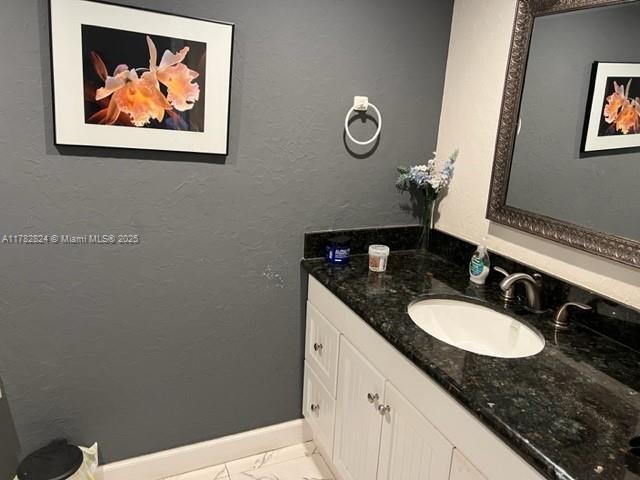 9357 N Fontainebleau Blvd D-403 Property Photo 8