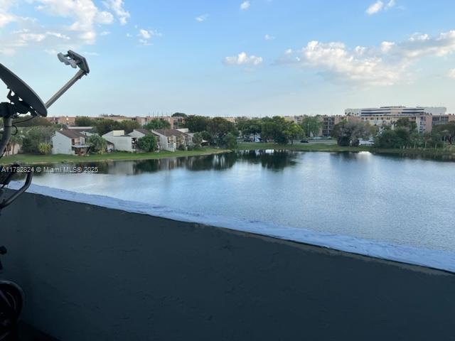 9357 N Fontainebleau Blvd D-403 Property Photo 15