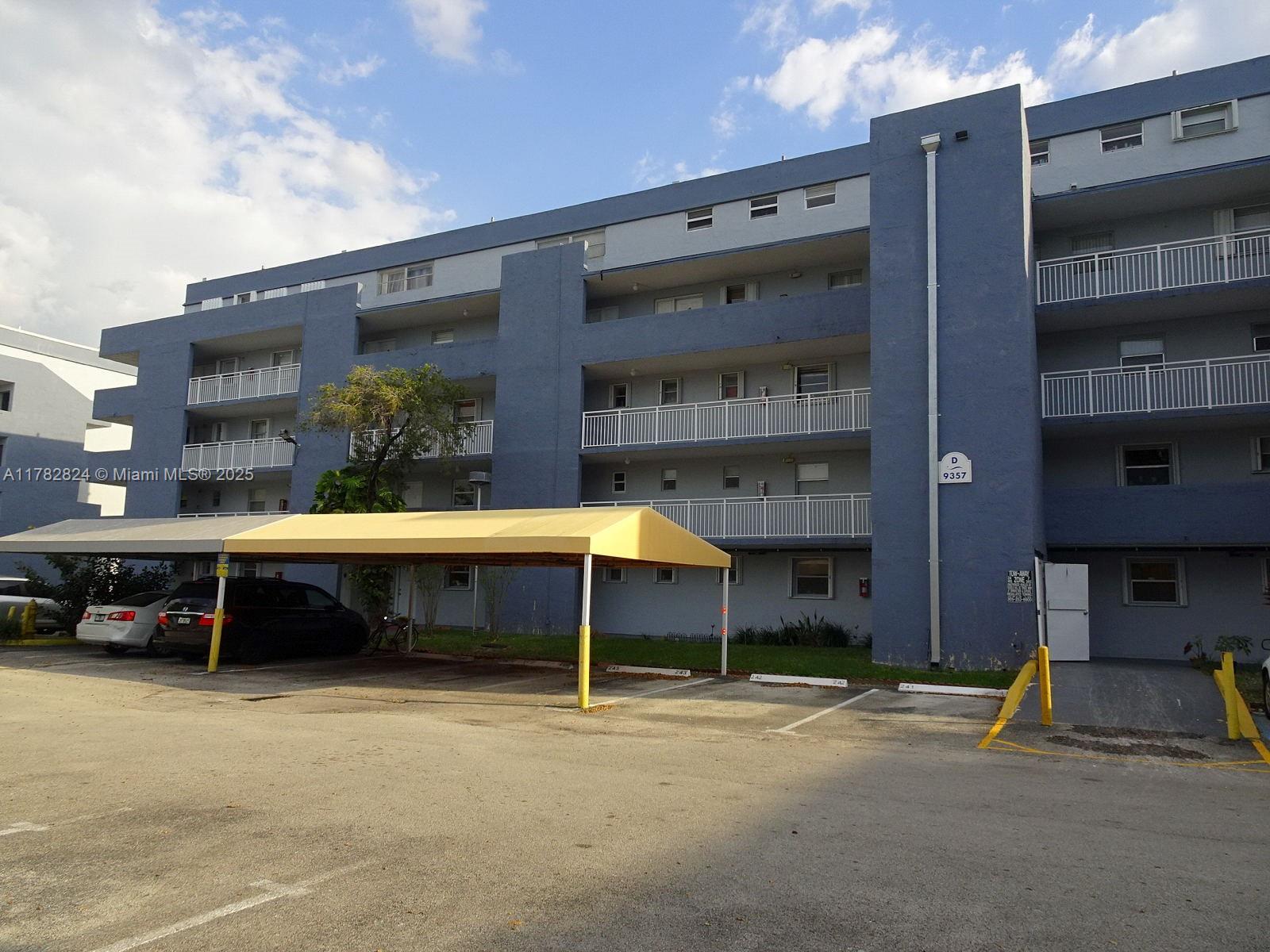 9357 N Fontainebleau Blvd D-403 Property Photo 17