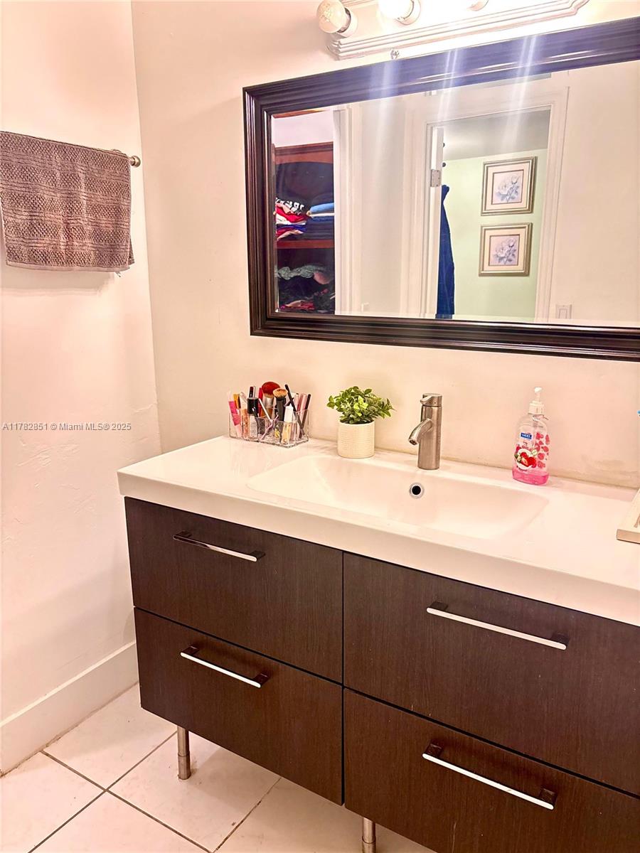 14820 Naranja Lakes Blvd D1l Property Photo 17
