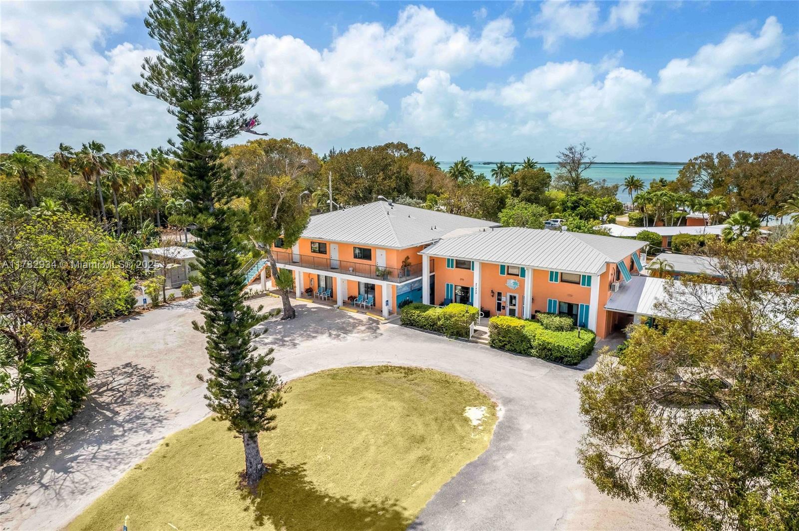 A11782934 Property Photo
