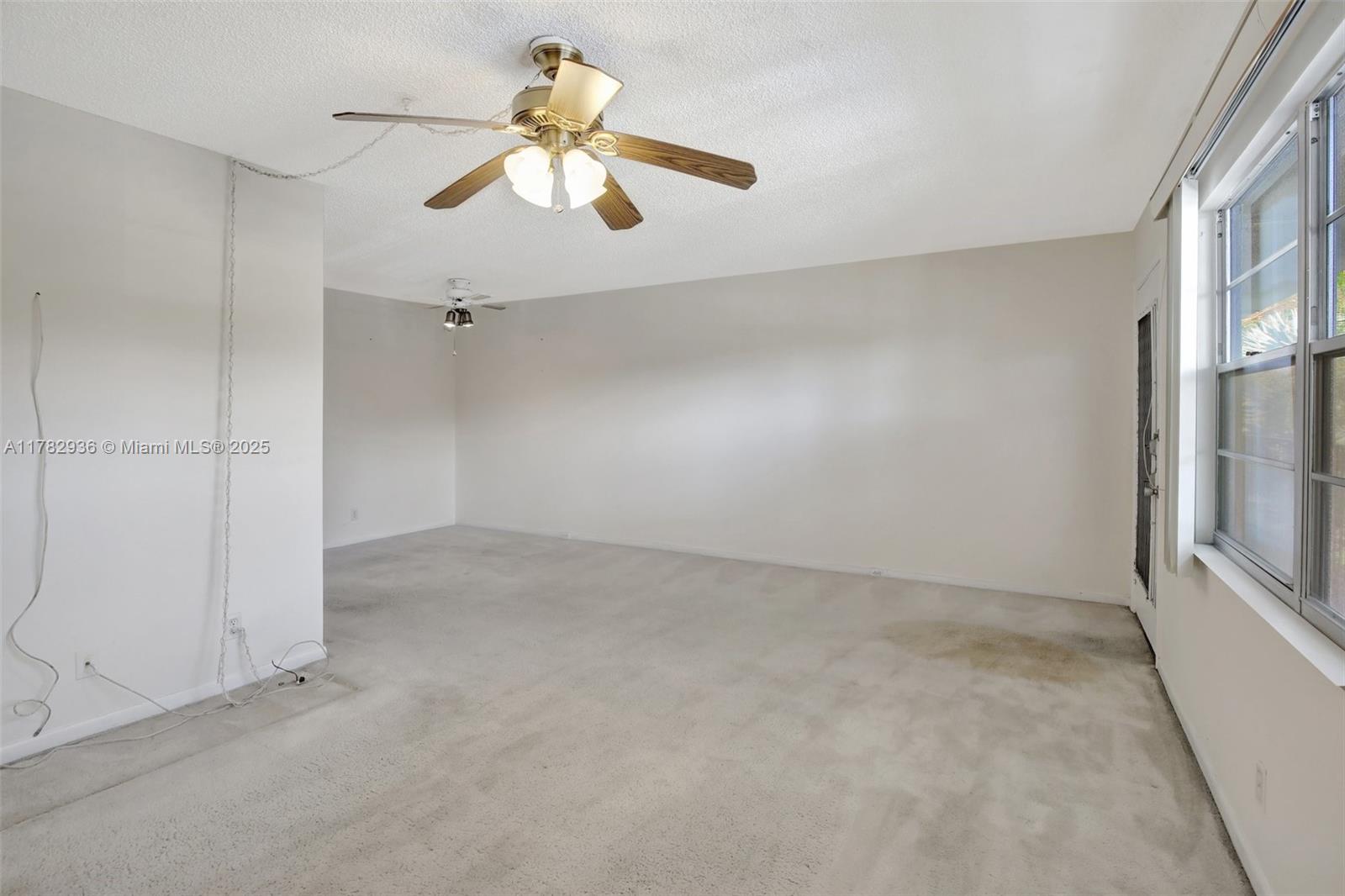 300 Sw 134th Way 212e Property Photo 11