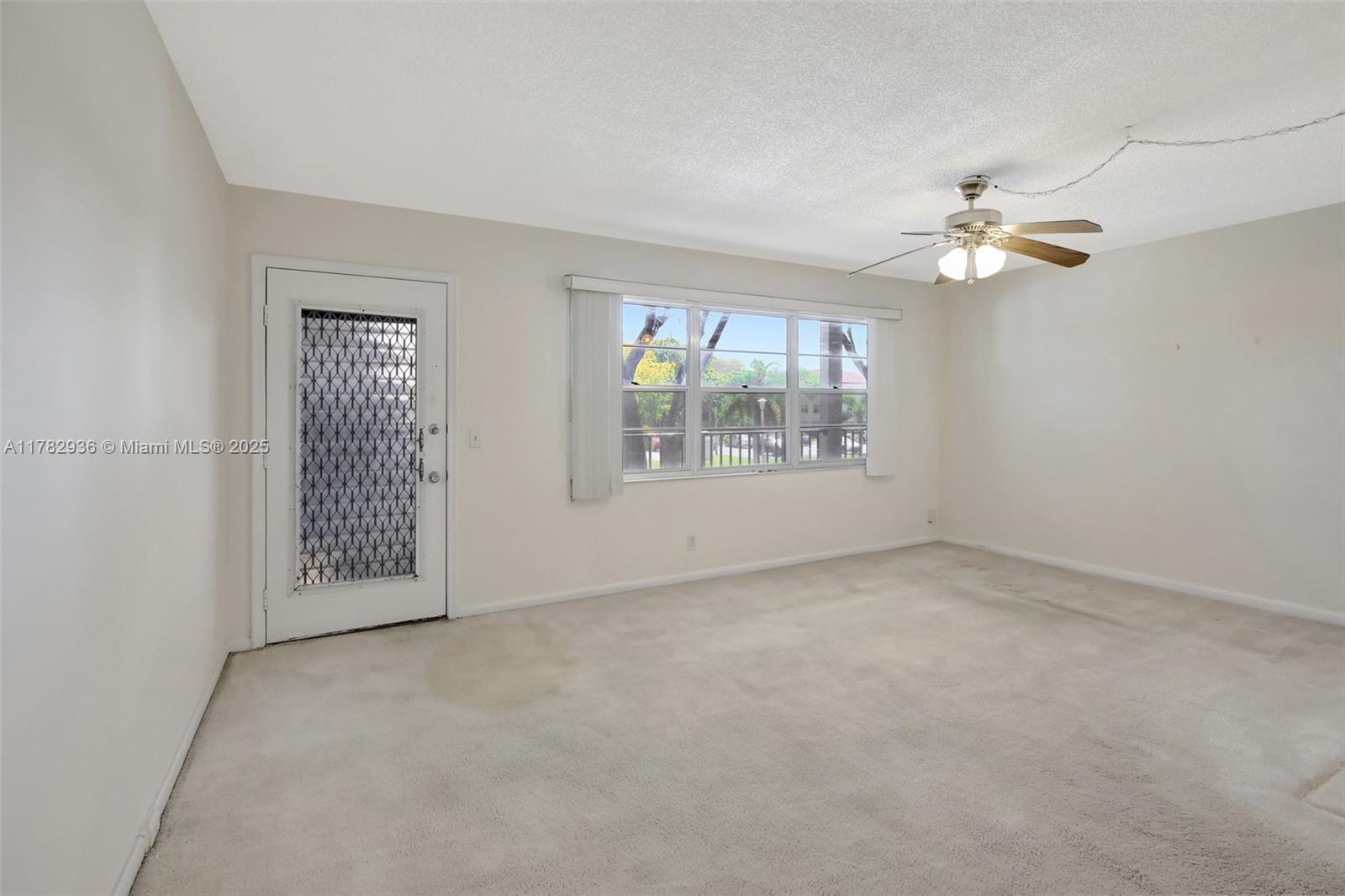 300 Sw 134th Way 212e Property Photo 13