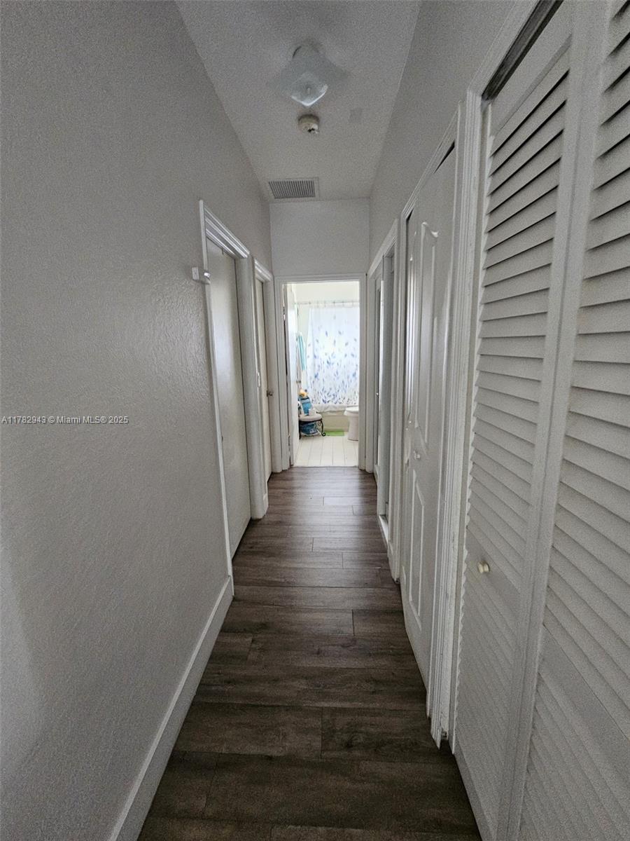 718 Se 12th Ter 718 Property Photo 15