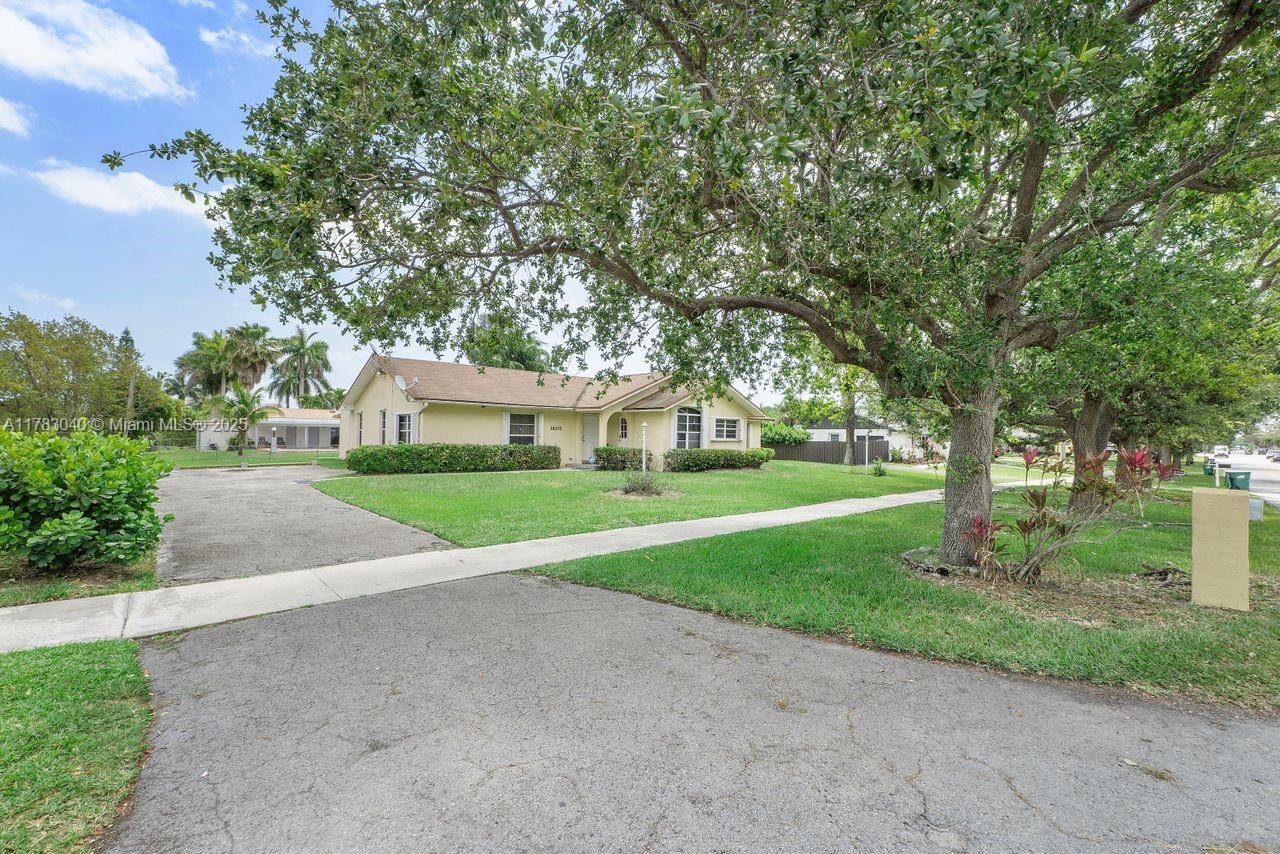 18201 Sw 87th Ave Property Photo