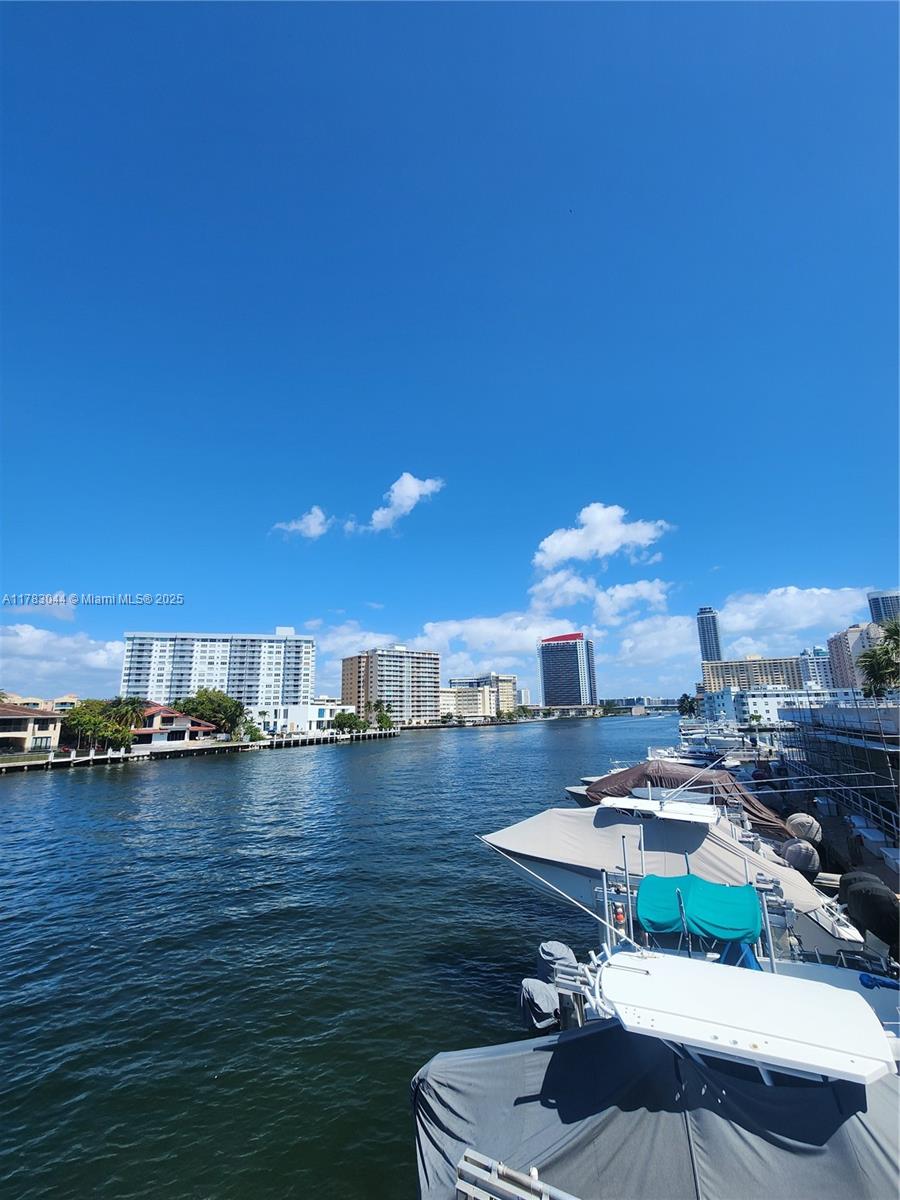 1965 S Ocean Dr 3h Property Photo