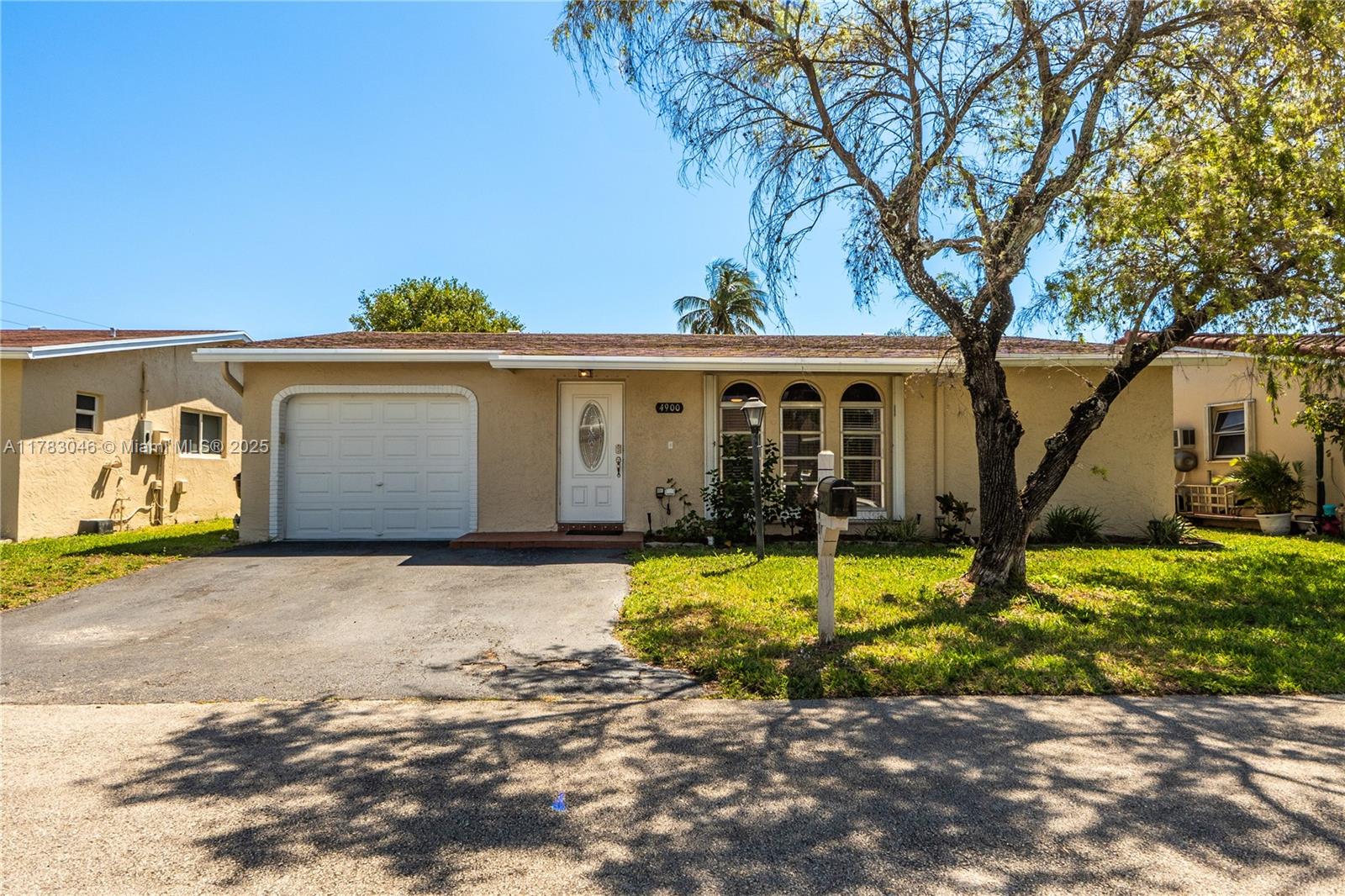 4900 13th Ter Property Photo 1