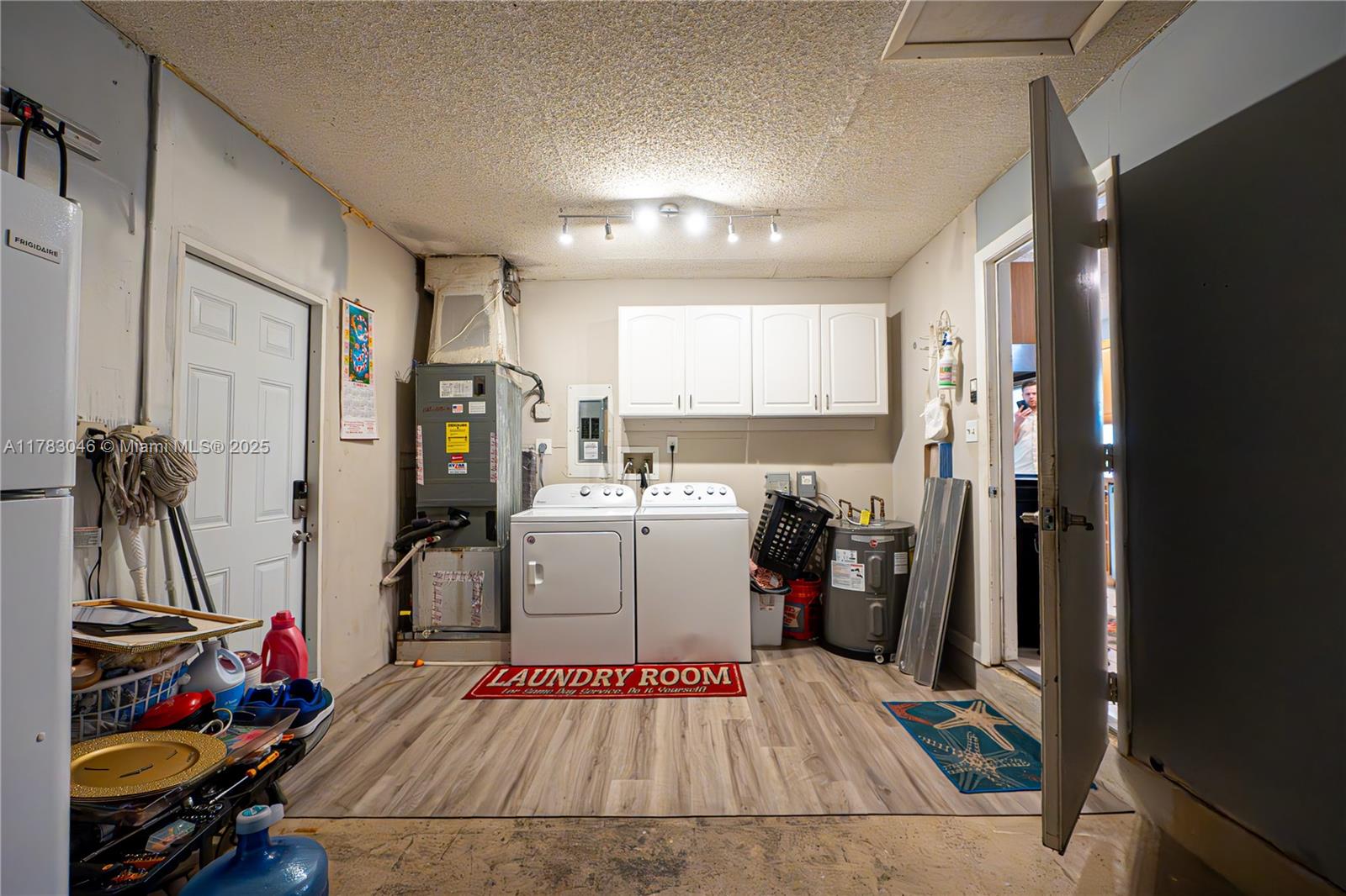 4900 13th Ter Property Photo 36