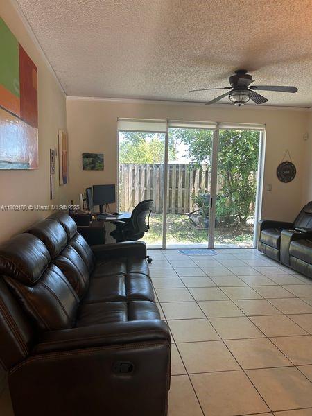 929 Ne 42nd Pl Property Photo 5