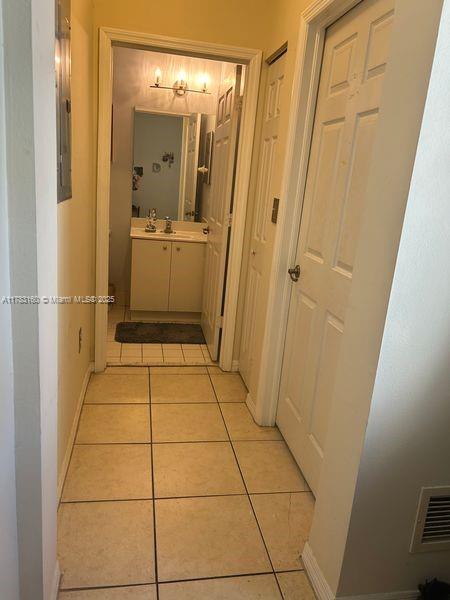 929 Ne 42nd Pl Property Photo 10
