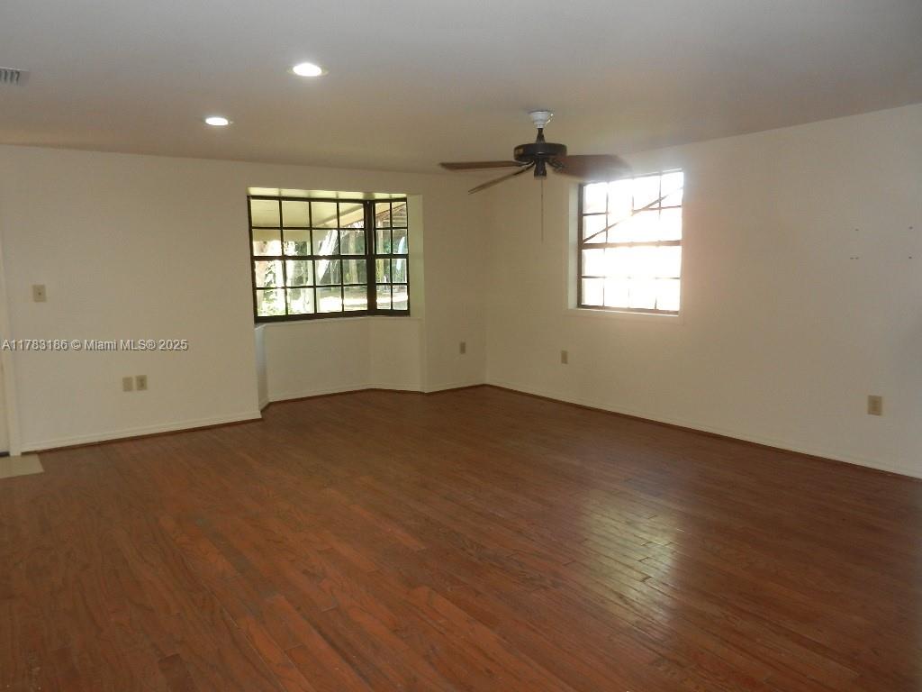 18950 Sw 240th St Property Photo 11
