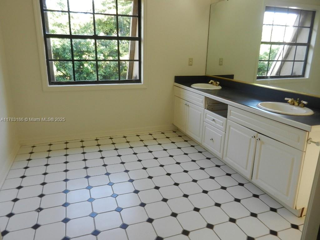 18950 Sw 240th St Property Photo 24