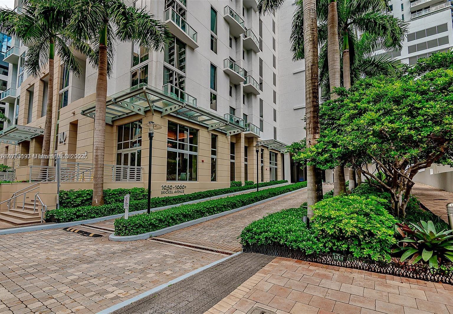 1050 Brickell Ave 3504 Property Photo