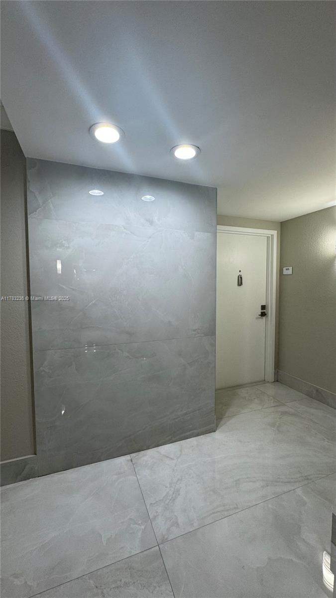 2401 S Ocean Dr 505 Property Photo 1