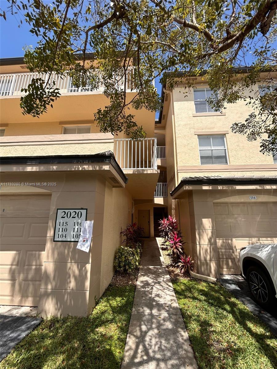 2020 Greenview Shores Blvd 115 Property Photo