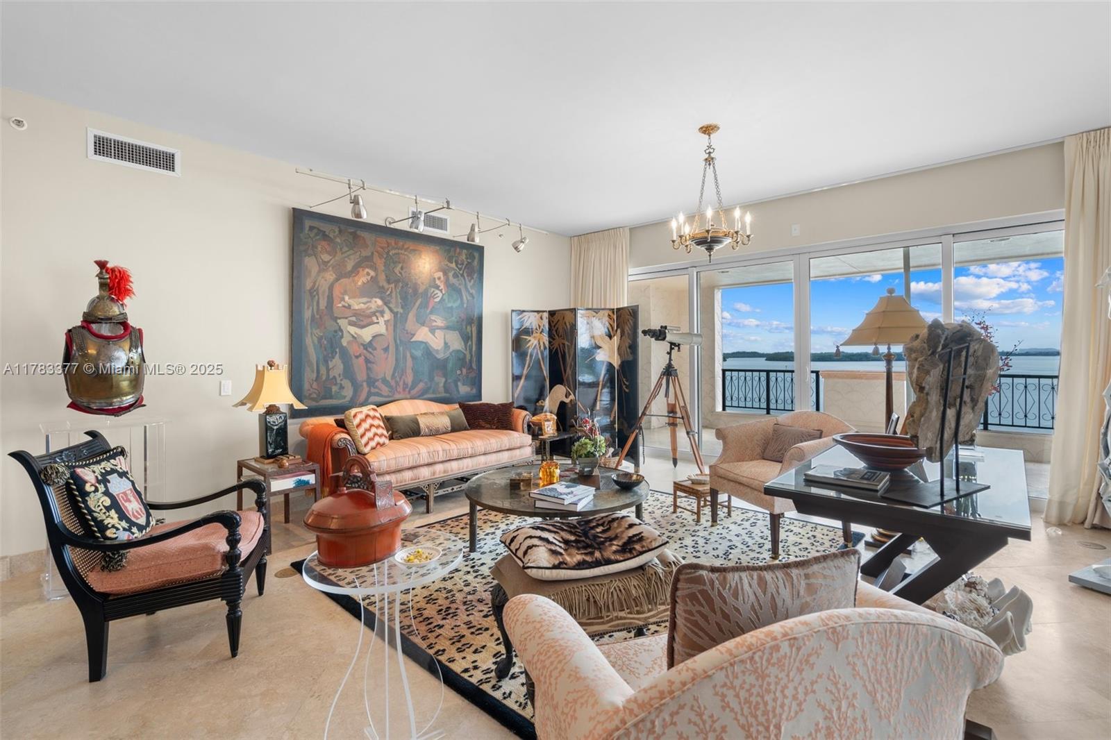 A11783377 Property Photo 23