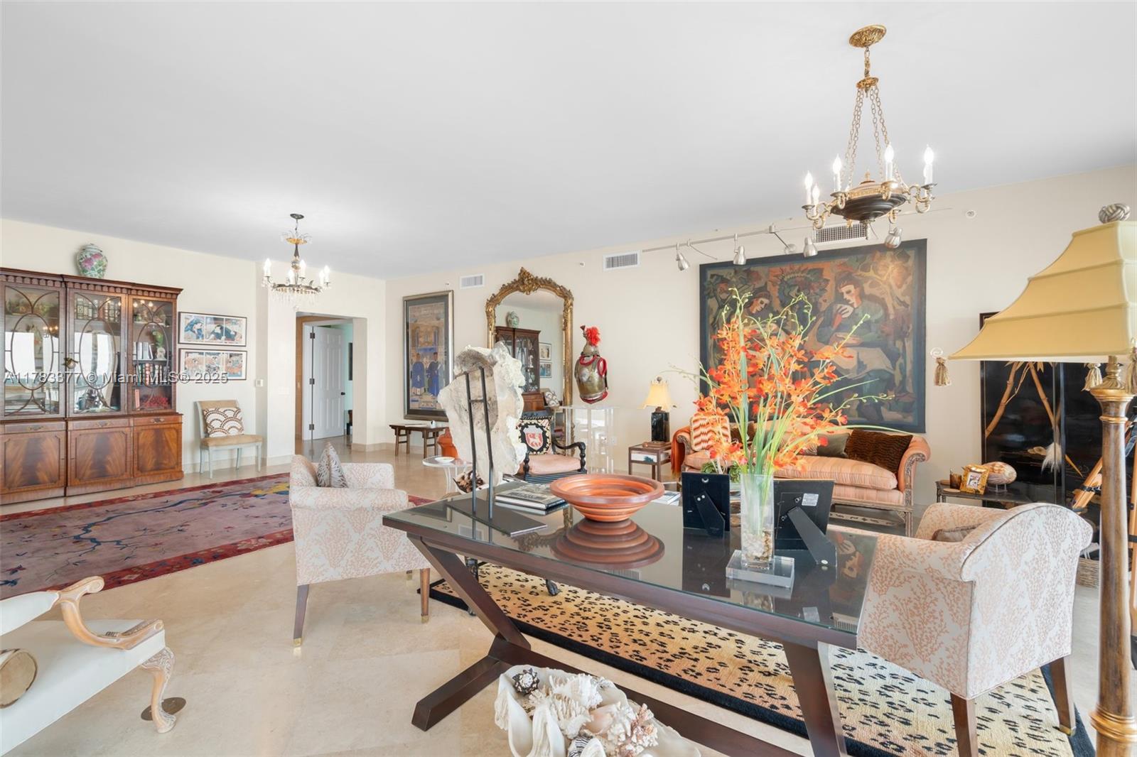 A11783377 Property Photo 25
