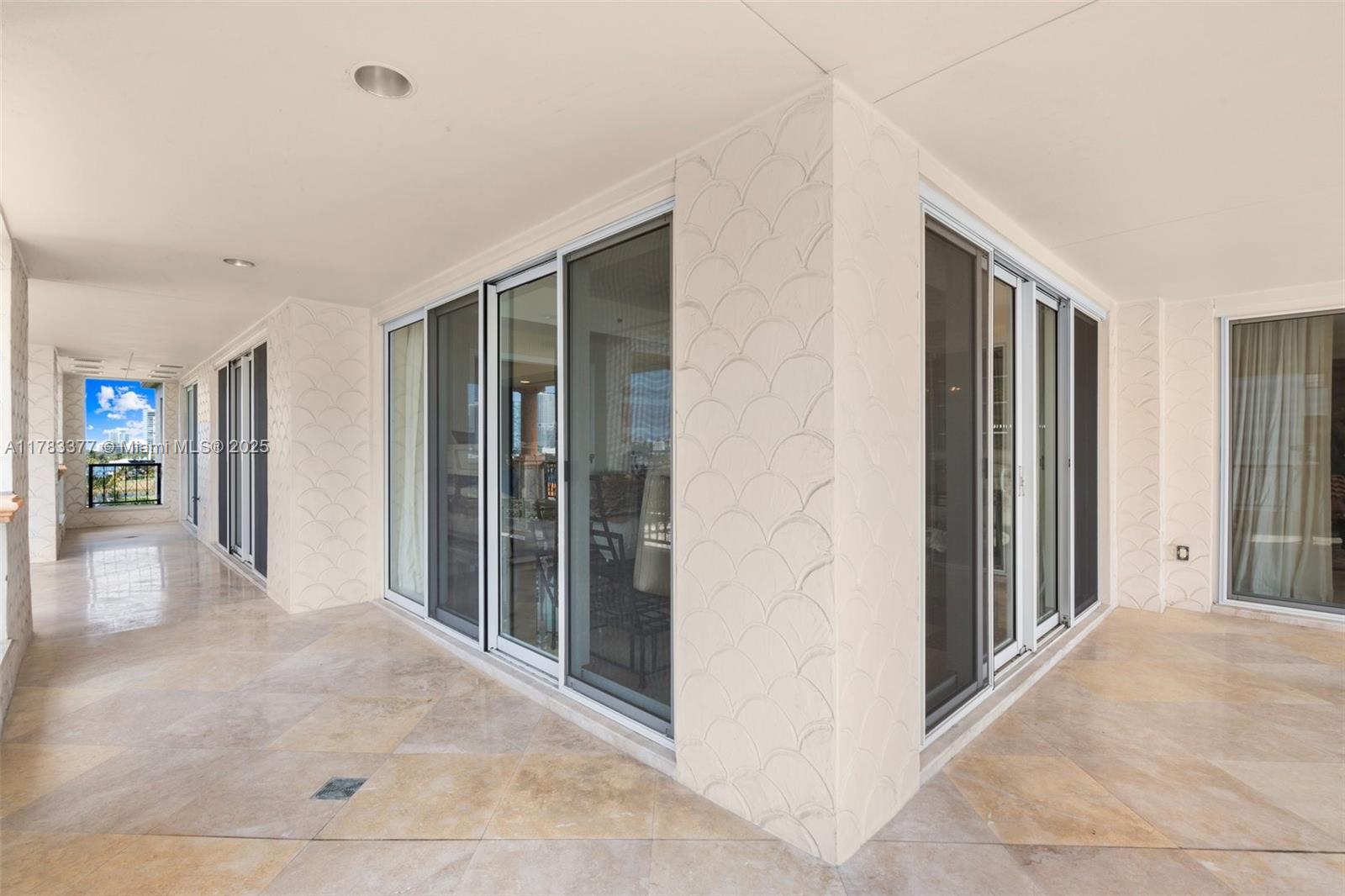 A11783377 Property Photo 27