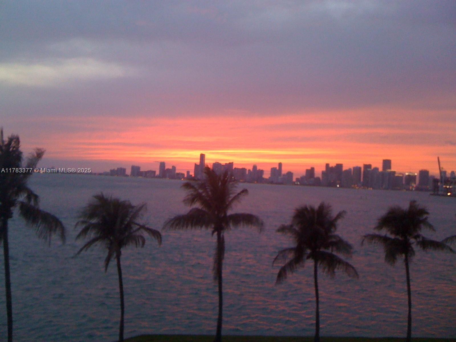 A11783377 Property Photo 37