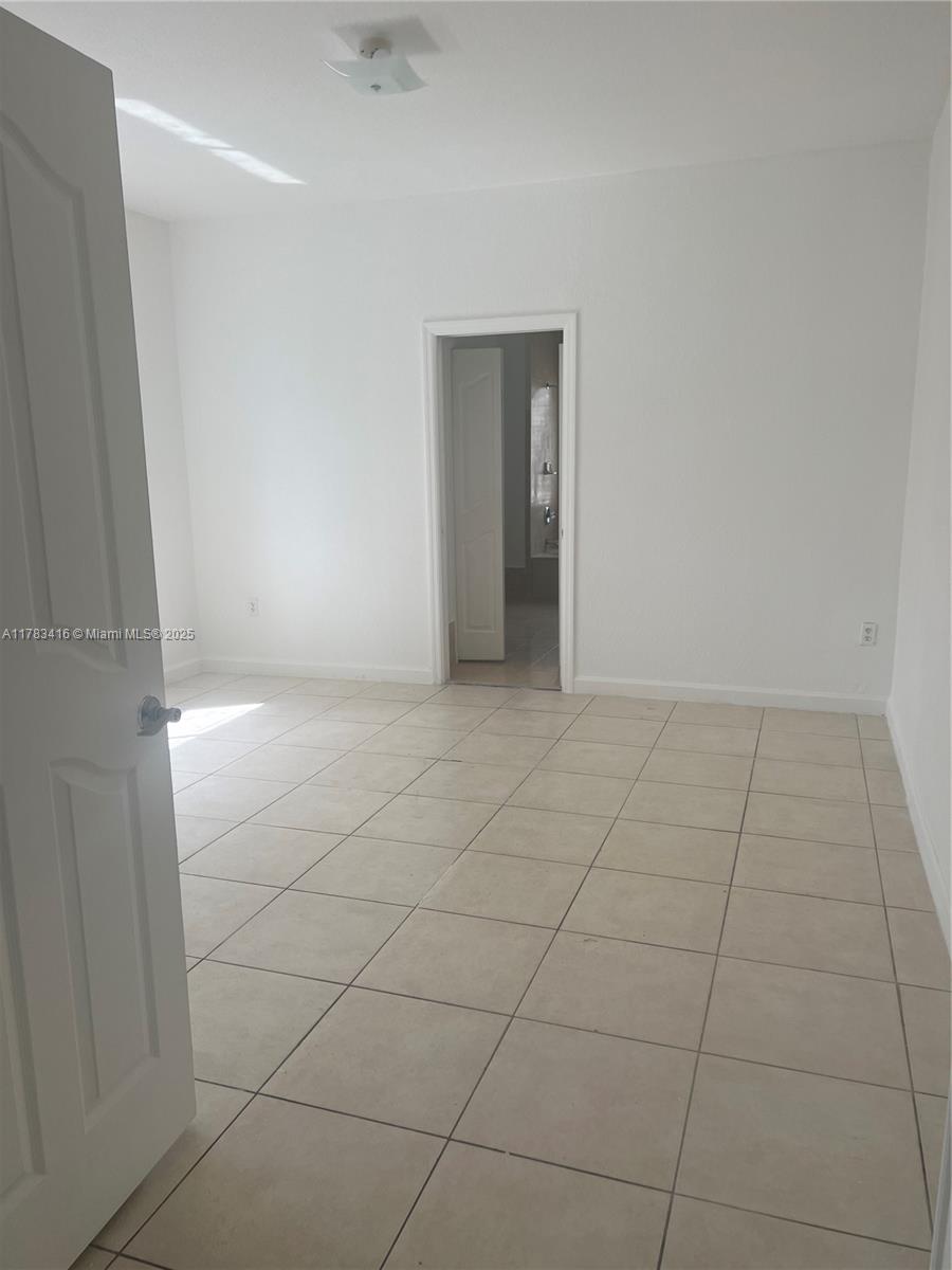 1304 Se 7th Ct 1304 Property Photo 12