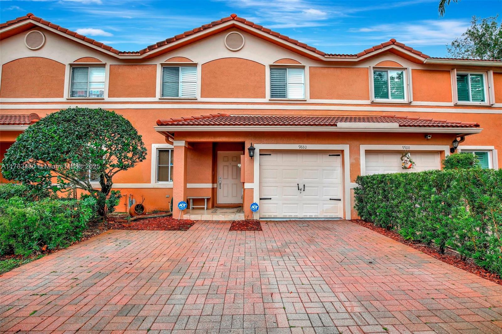 A11783430 Property Photo