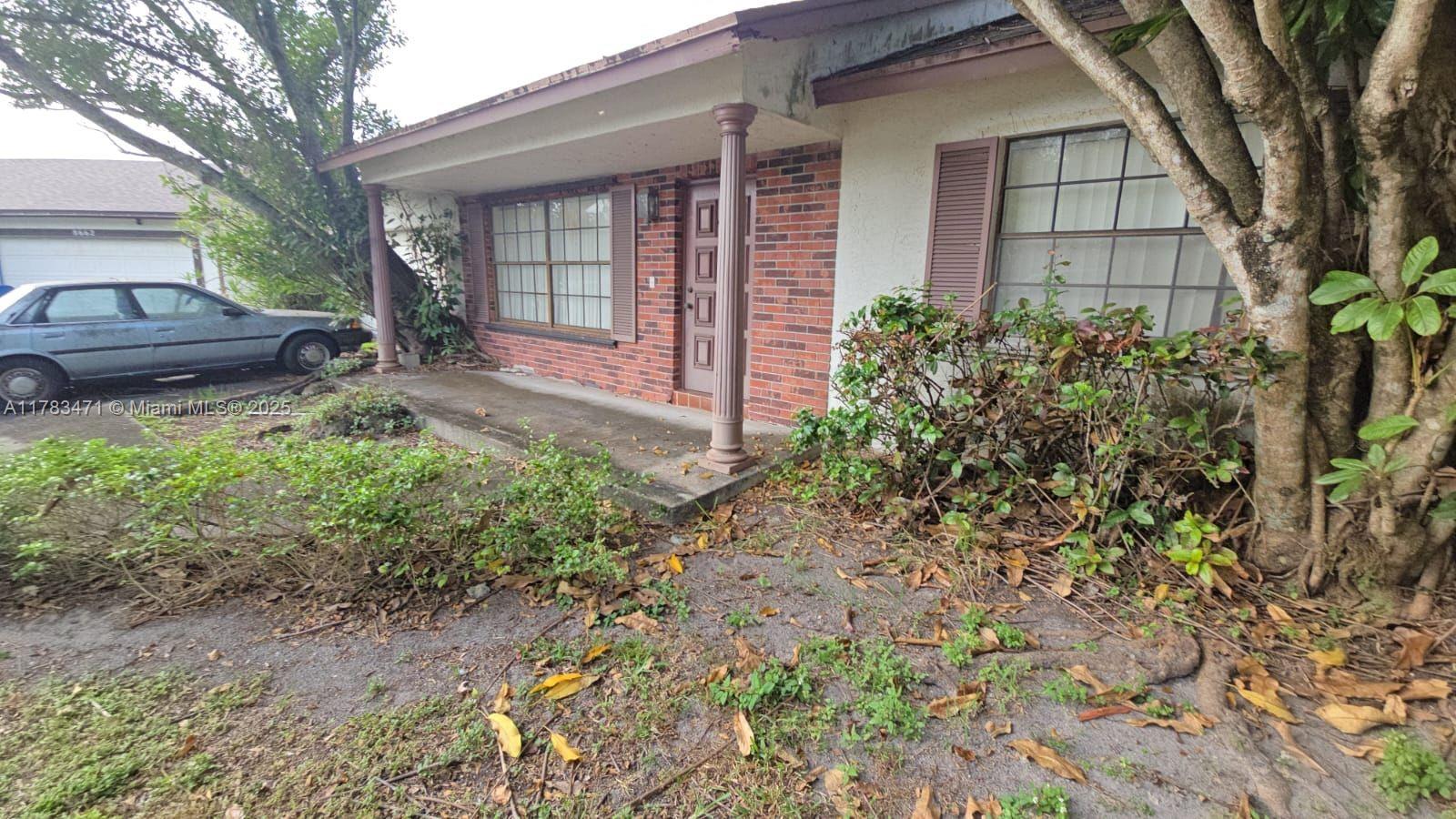 8668 Sw 50th St Property Photo 11