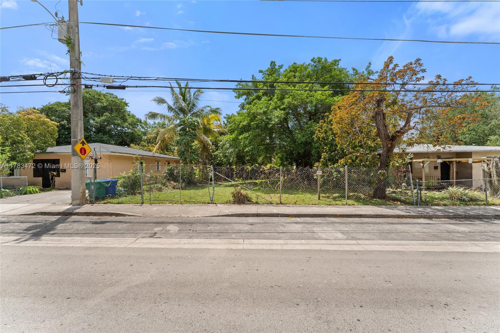 3624 Charles Ave Property Photo 5