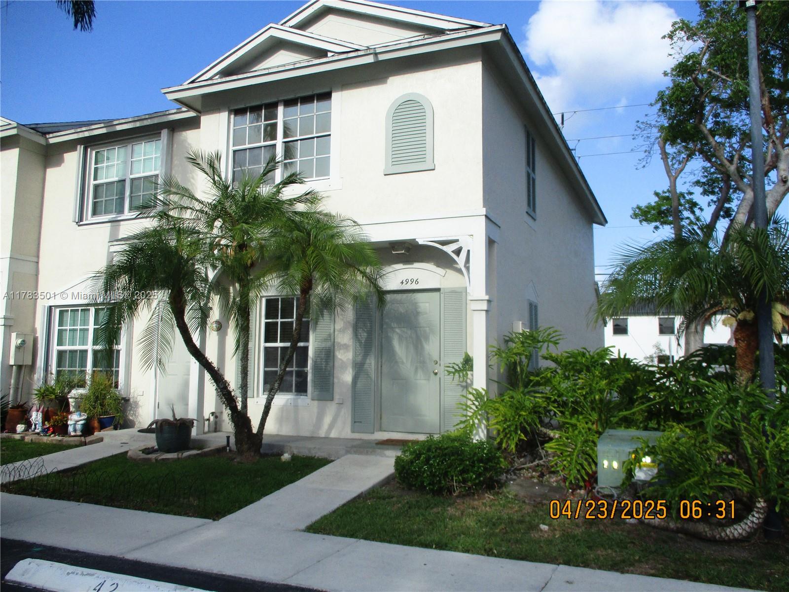 4996 Sw 31st Ter 4996 Property Photo