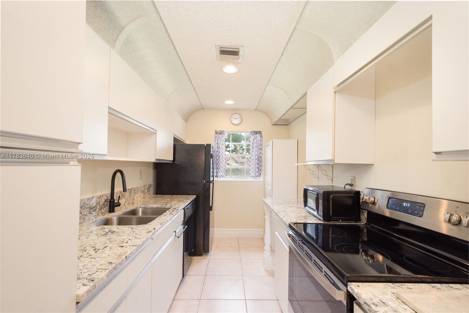 13940 Nesting Way C Property Photo