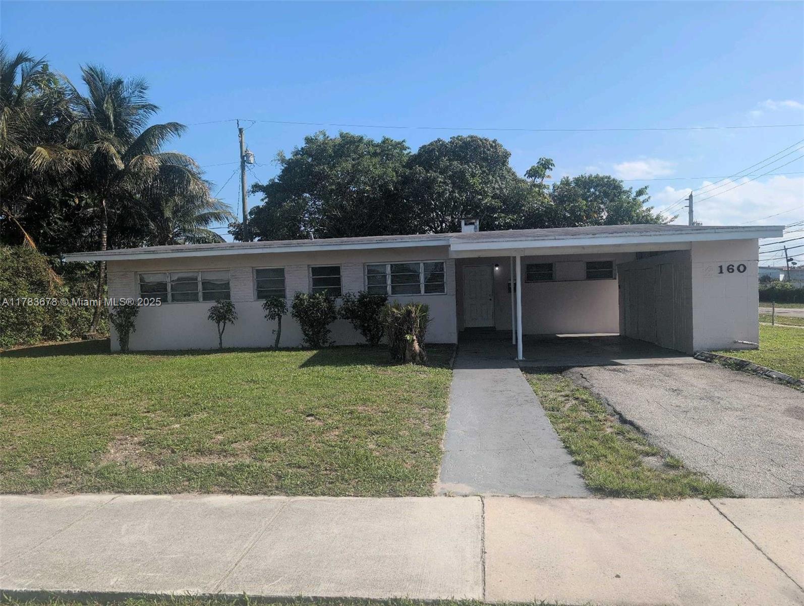 160 Nw 193rd St Property Photo