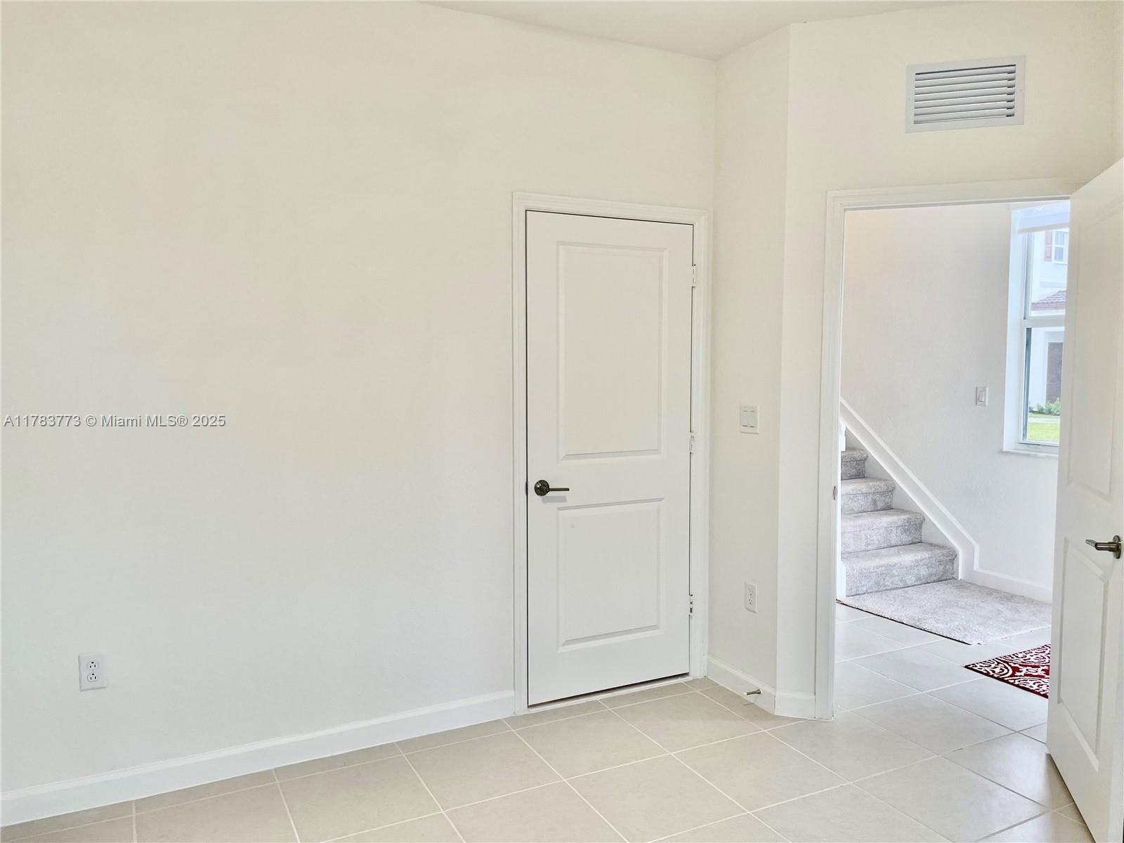 2836 Se 26 Ter Property Photo 7