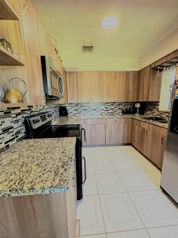 14240 S Biscayne River Rd Property Photo 8