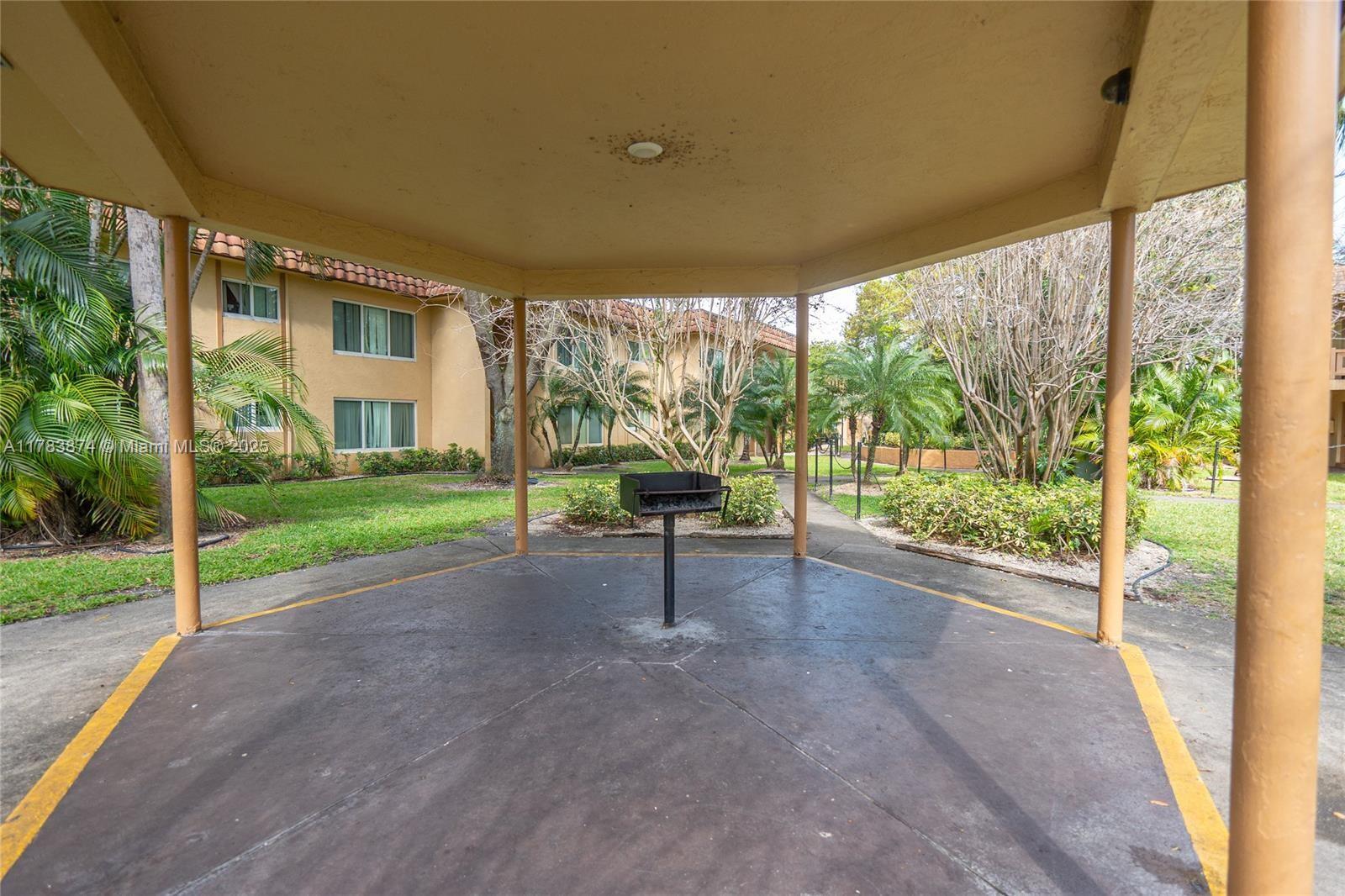 2551 Nw 39 Ter 204 Property Photo 15