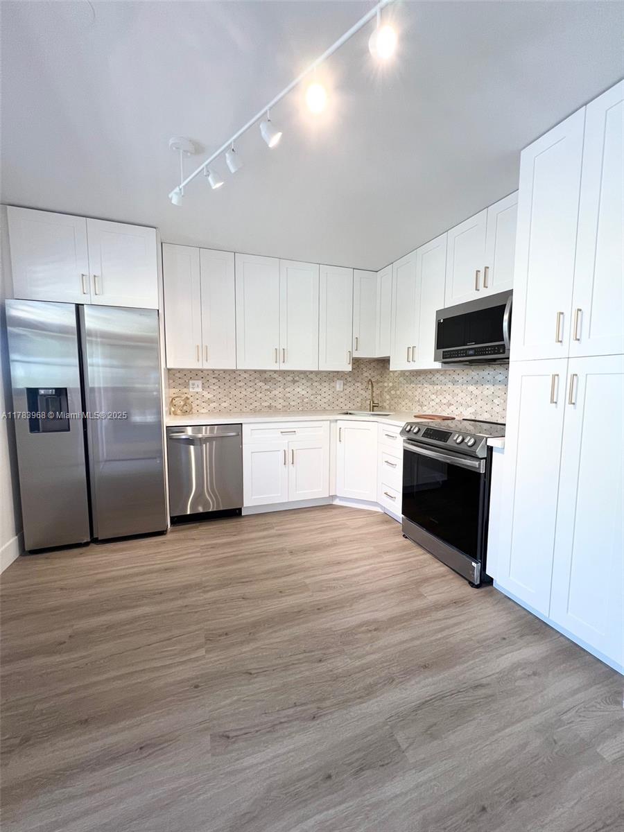 6085 N Sabal Palm Blvd 308 Property Photo 1