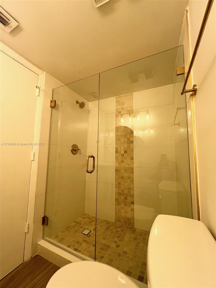 6085 N Sabal Palm Blvd 308 Property Photo 15