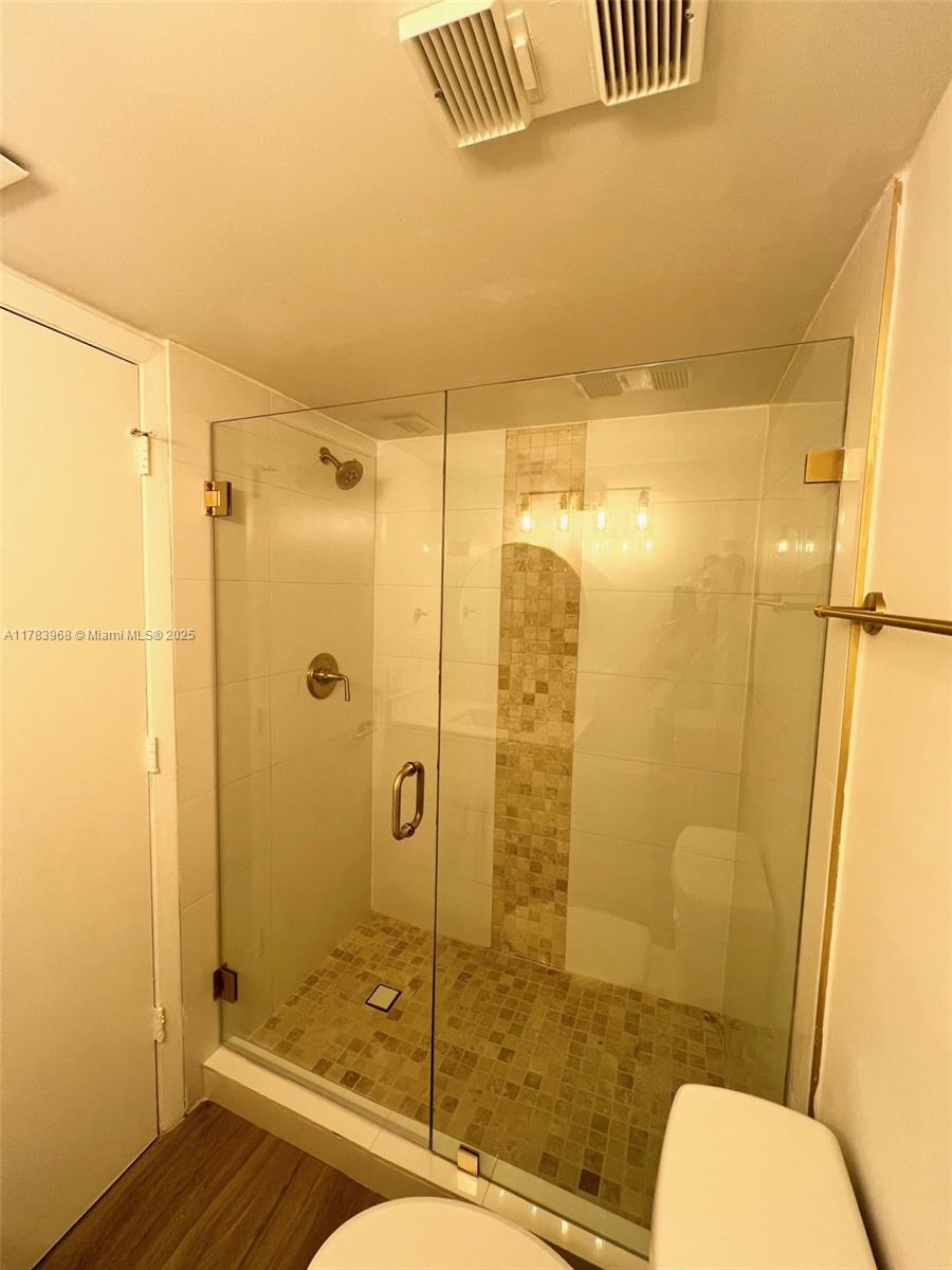 6085 N Sabal Palm Blvd 308 Property Photo 16