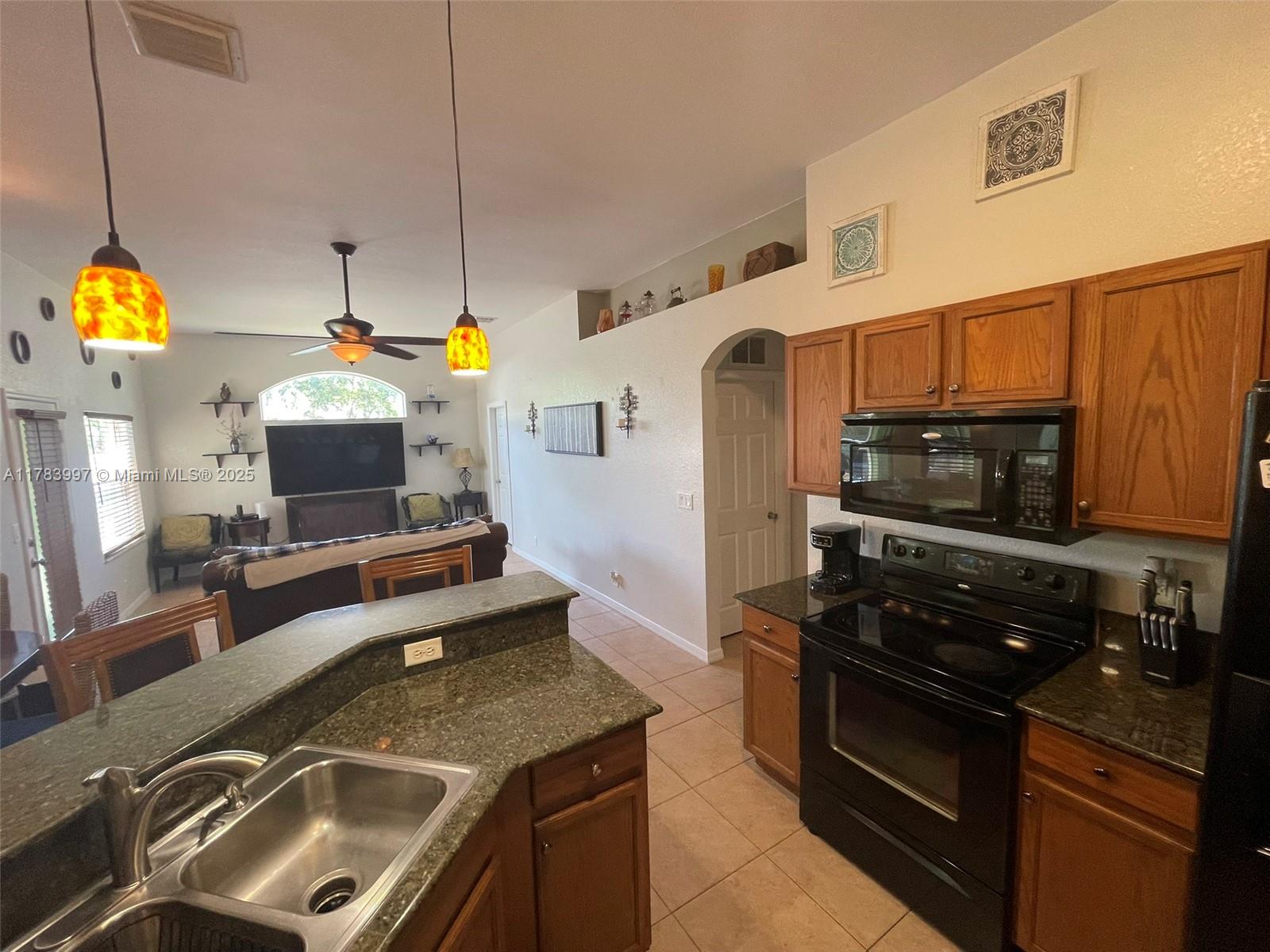 1214 Sw Patricia Ave Property Photo