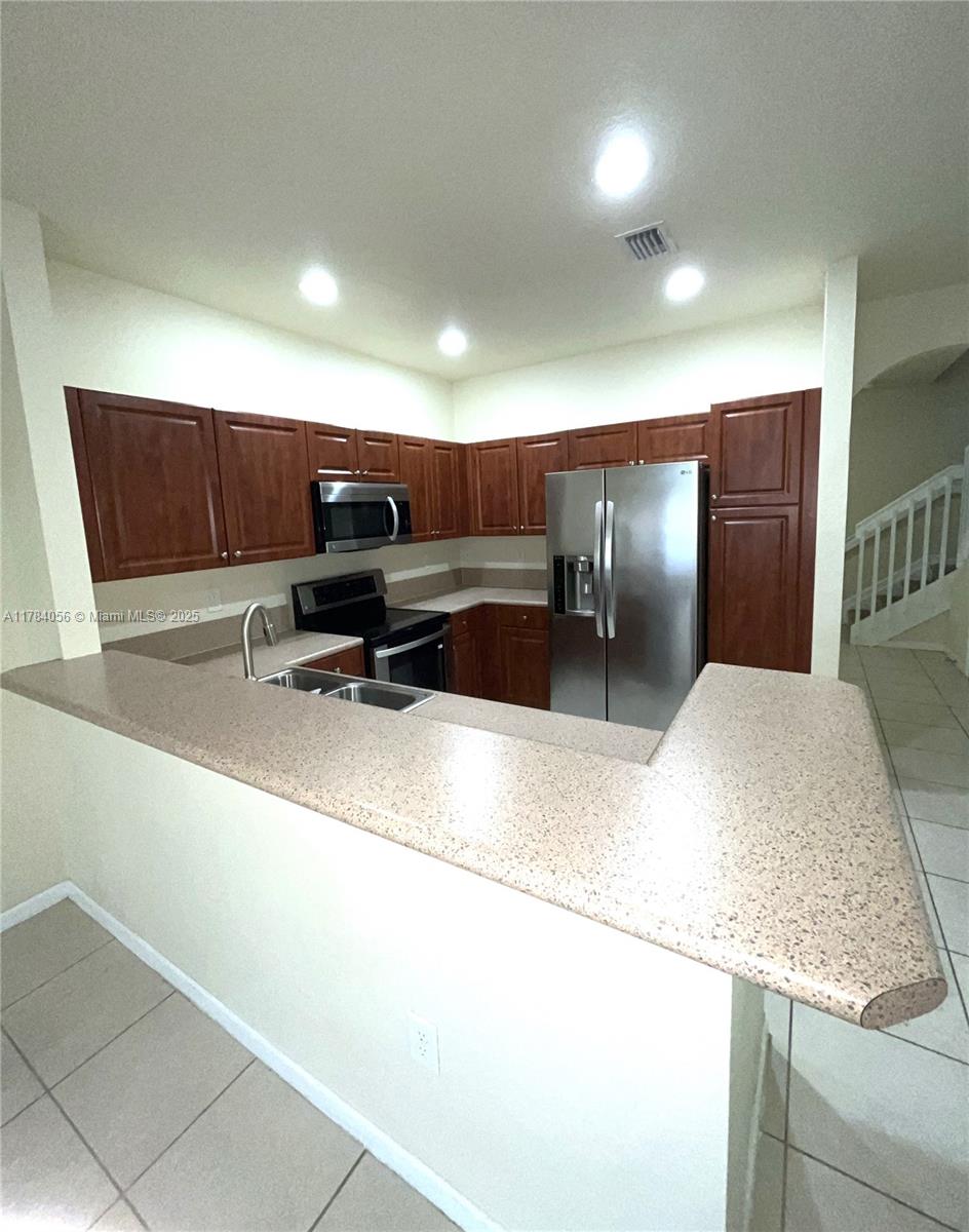 3046 Nw 30th Ter Property Photo