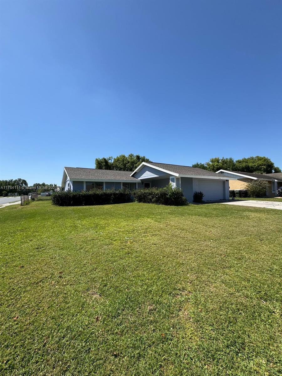 1810 Bruce St Property Photo