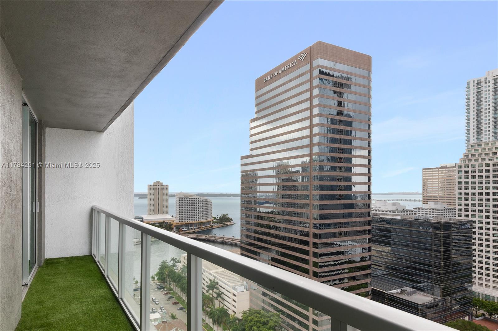 500 Brickell Ave 2606 Property Photo
