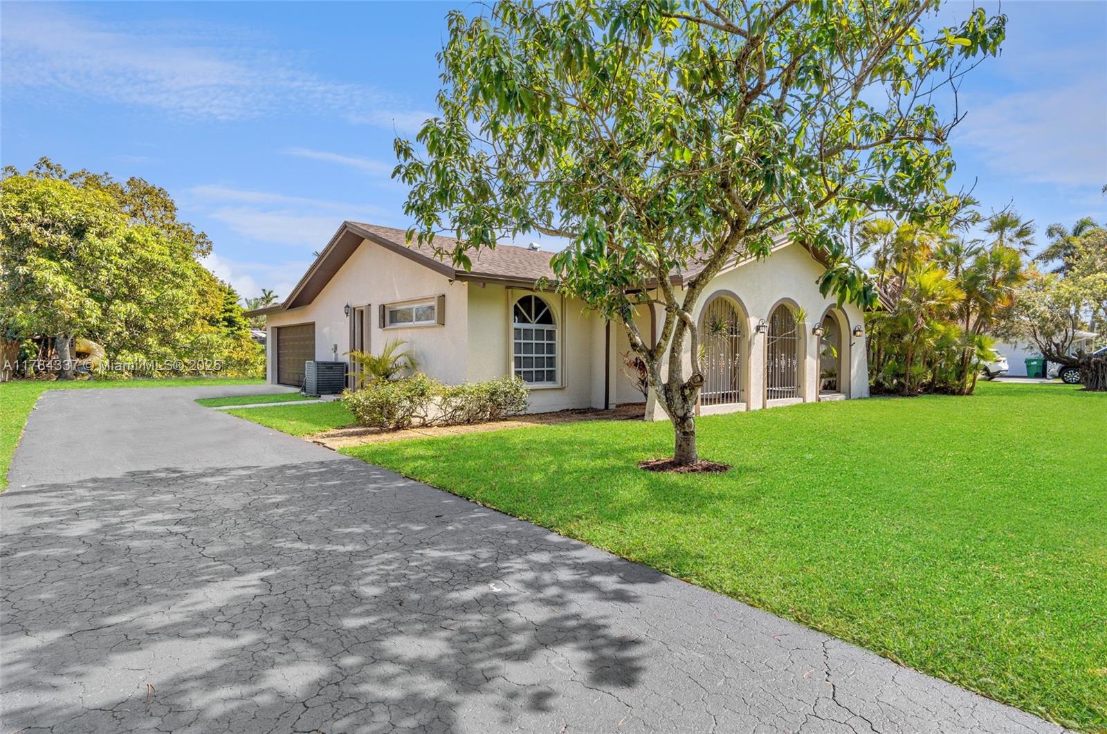 8941 Sw 176th St Property Photo
