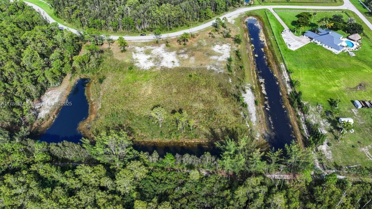 6801 Duckweed Rd Property Photo 6