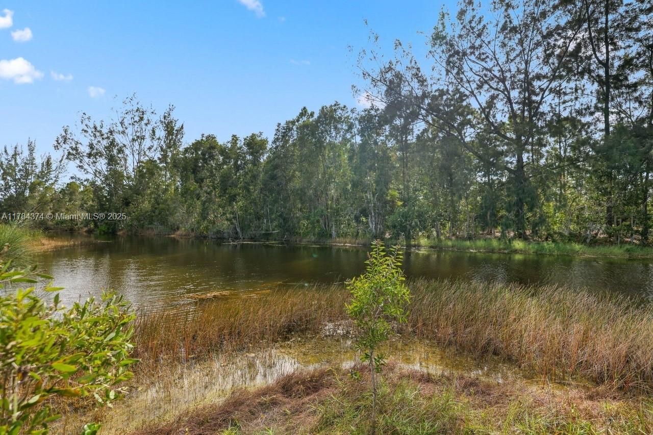 6801 Duckweed Rd Property Photo 15