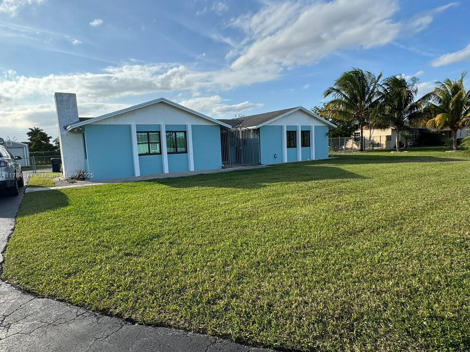 32224 Sw 200th Ct Property Photo 6