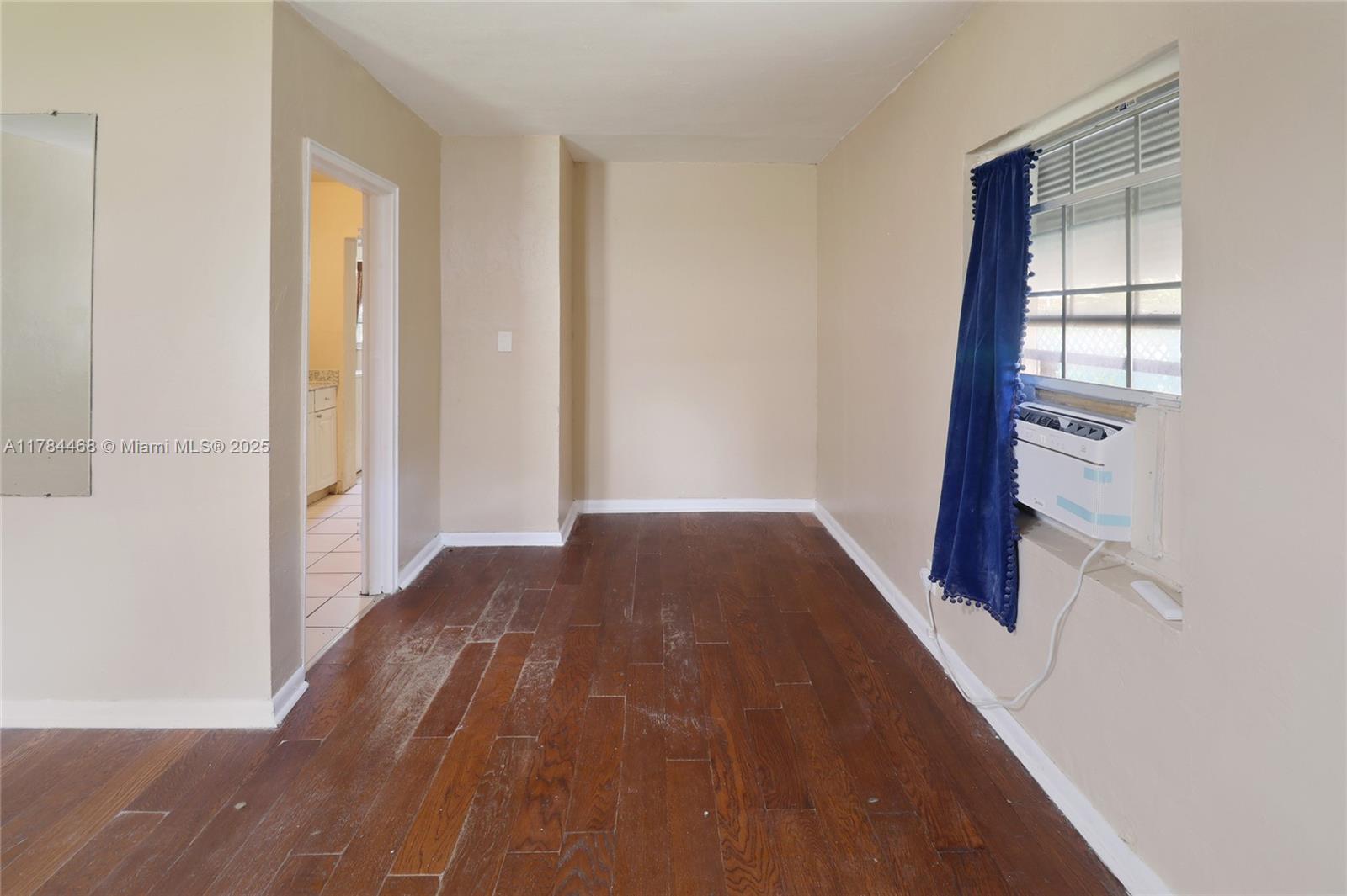 723 Nw 15th Way Property Photo 6