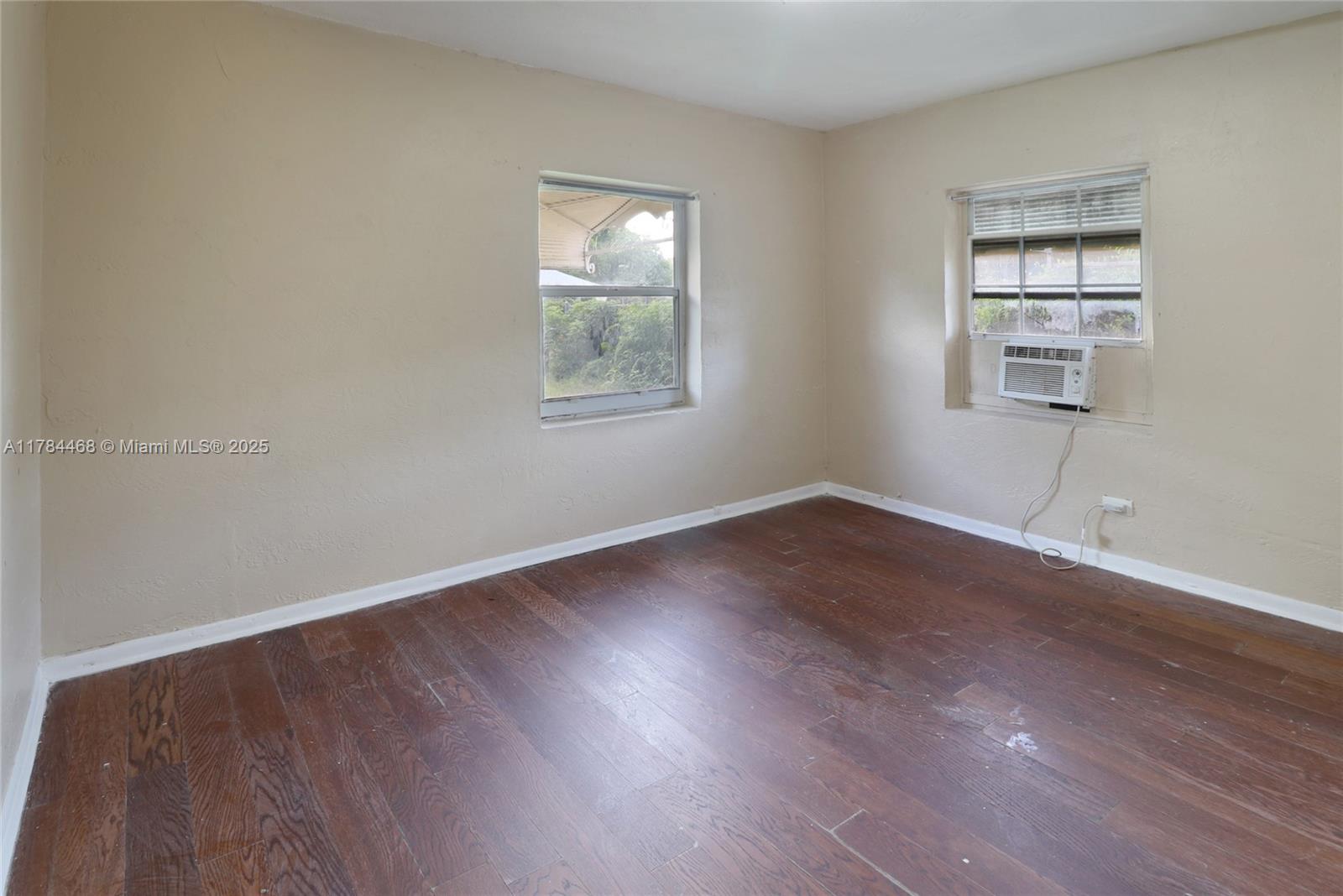 723 Nw 15th Way Property Photo 11