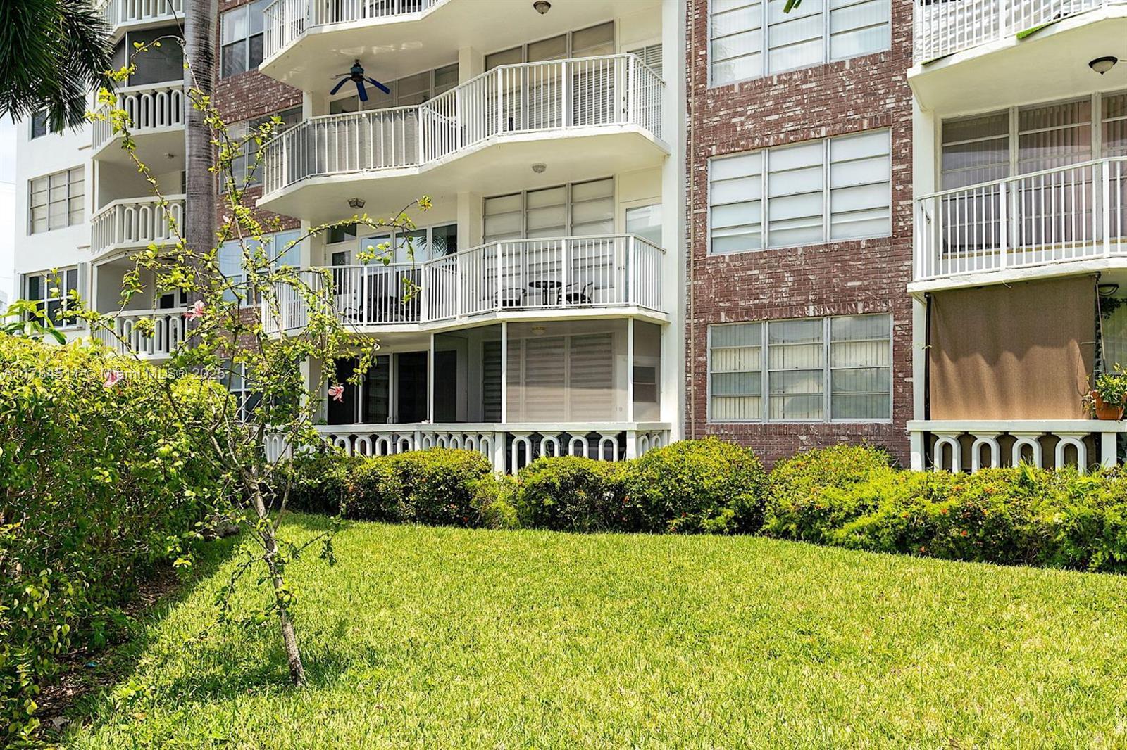 3181 S Ocean Drive 103 Property Photo 2