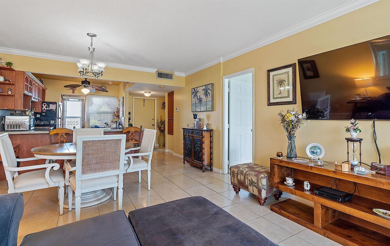 3181 S Ocean Drive 103 Property Photo 8