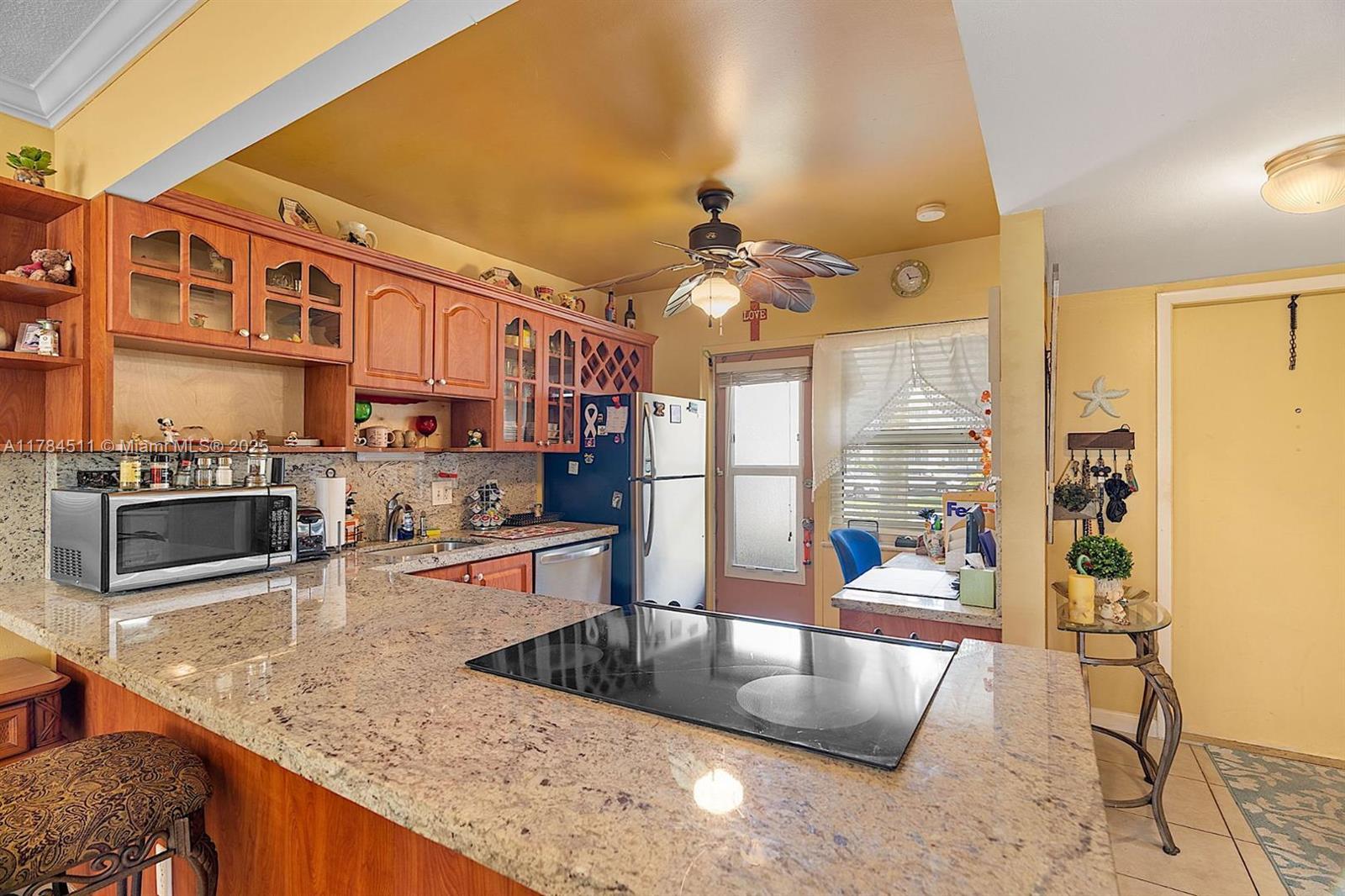 3181 S Ocean Drive 103 Property Photo 21